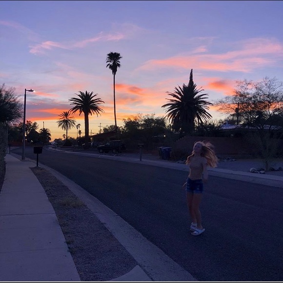 Meet your Posher, Campbell - Picture 1 of 1